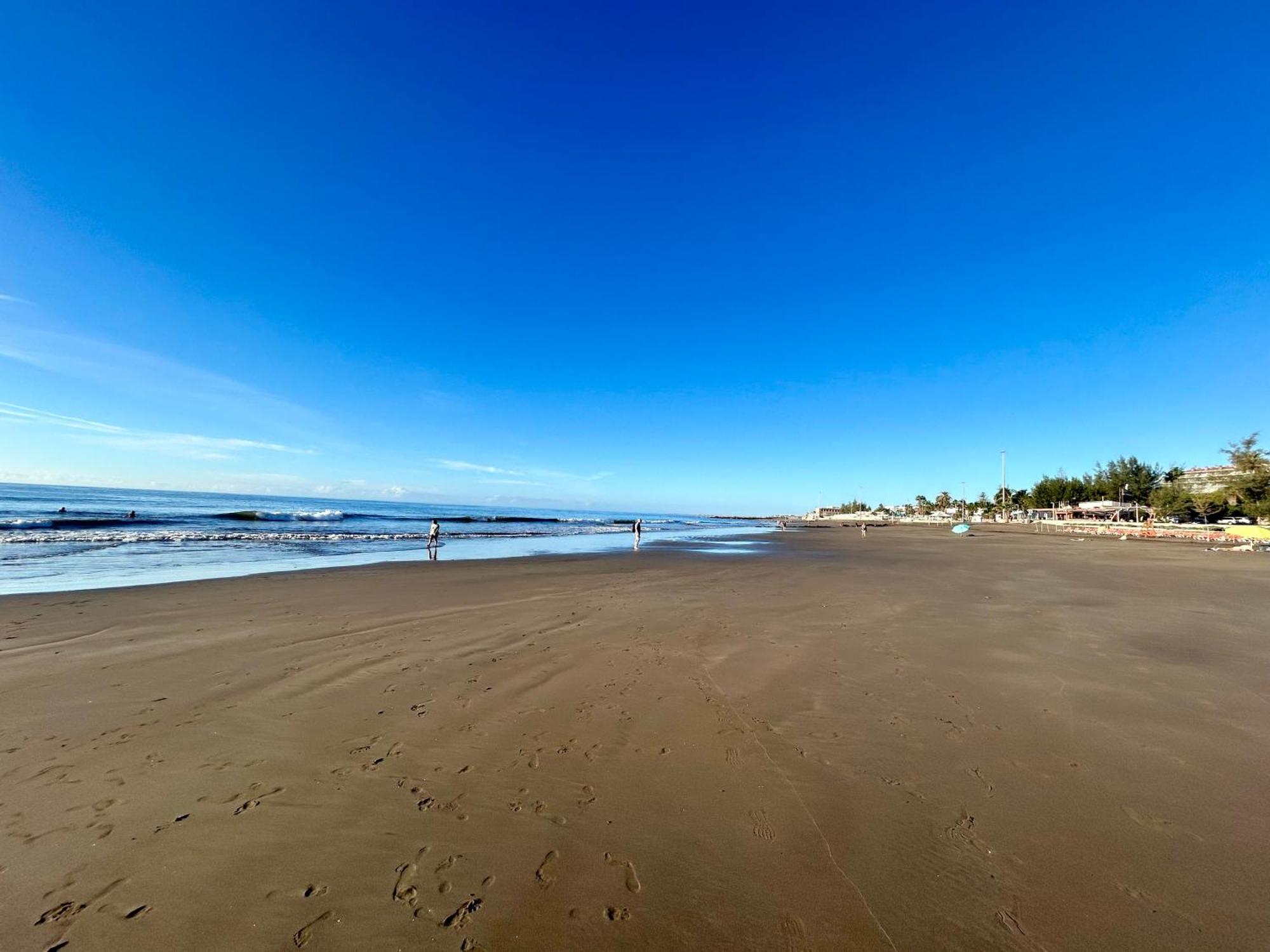 Sobre El Mar Con Vistas A Las Dunas De Maspalomas San Agustin  Luaran gambar